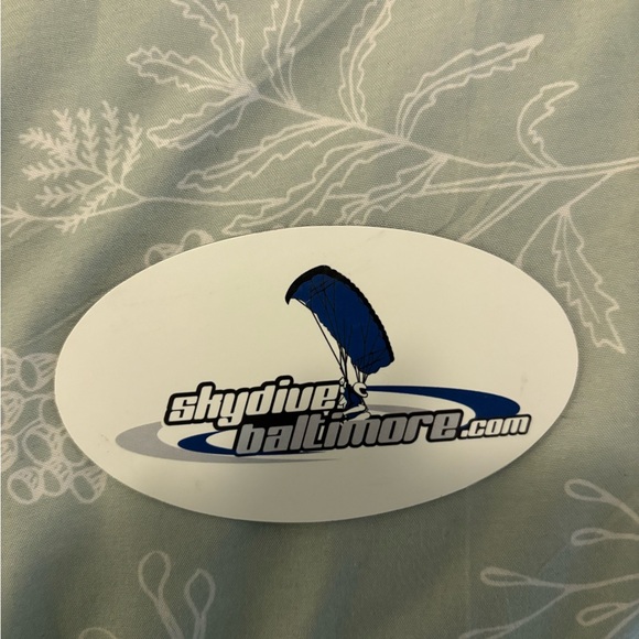 3 Magnets - Picture 2 of 3